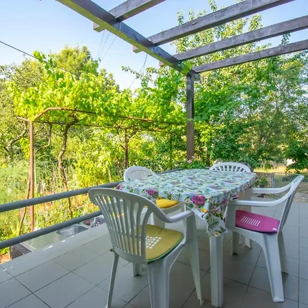 Maris Appartement Banjole Buitenkant foto