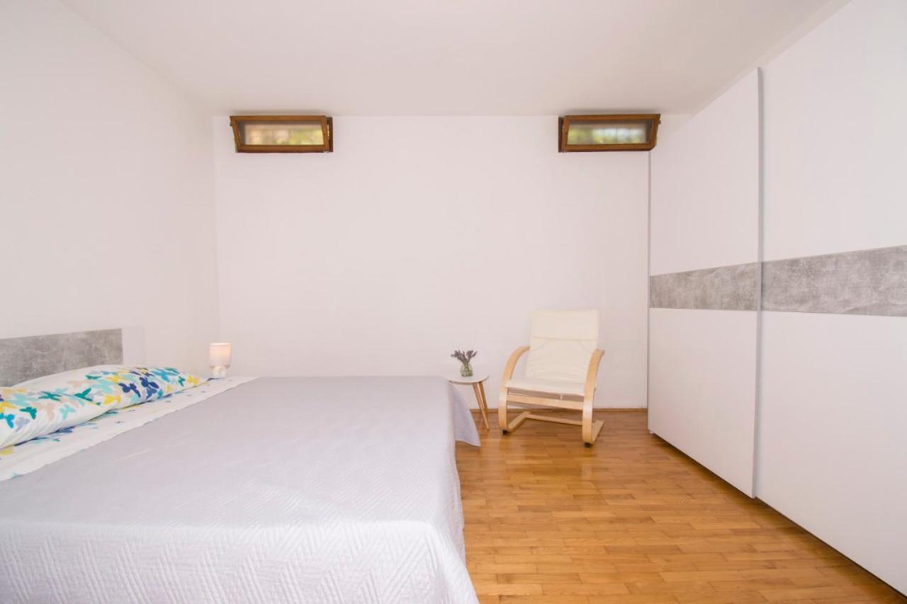 Apartment Maris *